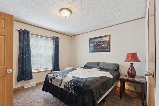24922 N Hampton Dr, House other with 4 bedrooms, 3 bathrooms and null parking in Flat Rock MI | Image 35