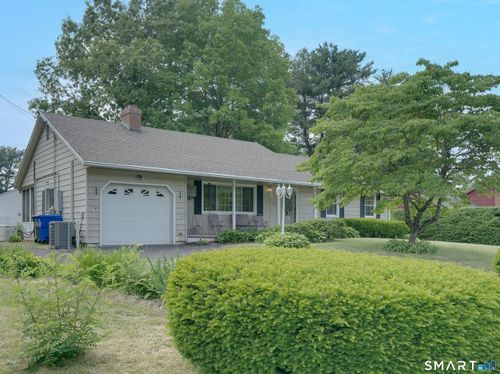71 Crestwood Trl, East Hartford, CT, 06118-3008 | Card Image