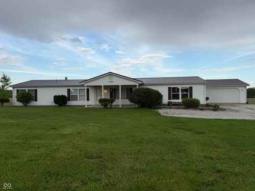 15974 N State Road 9, Summitville, IN, 46070-9626 | Card Image