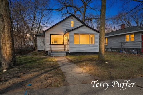 2913 Howden St, Muskegon Heights, MI, 49444-2113 | Card Image