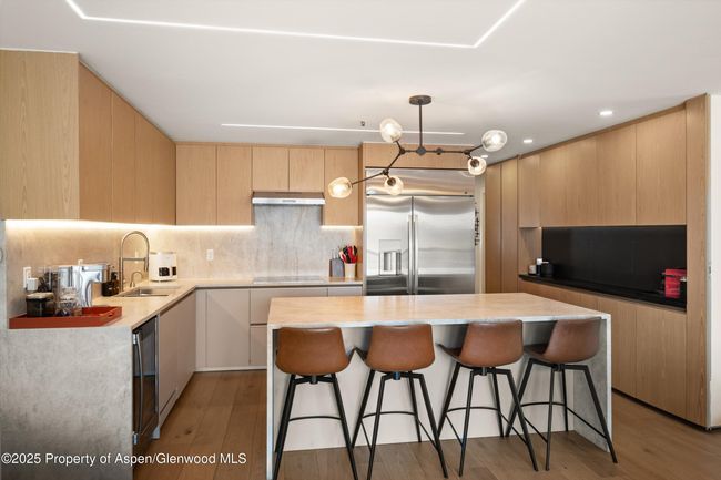 1118 - 400 Wood Rd, Condo with 3 bedrooms, 3 bathrooms and 3 parking in Snowmass Village CO | Image 17