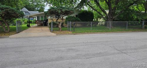 8 Redbud Ln, Rolla, MO, 65401-3721 | Card Image