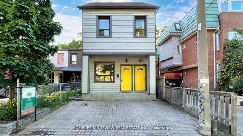 144 Clinton St, Toronto, ON, M6G2Y3 | Card Image