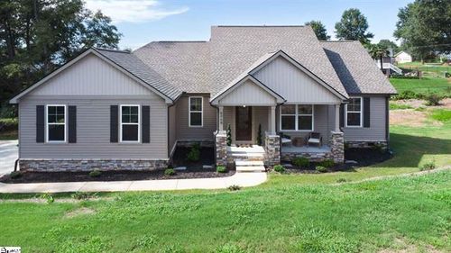 606 Parkwood Dr, Anderson, SC, 29625-4948 | Card Image