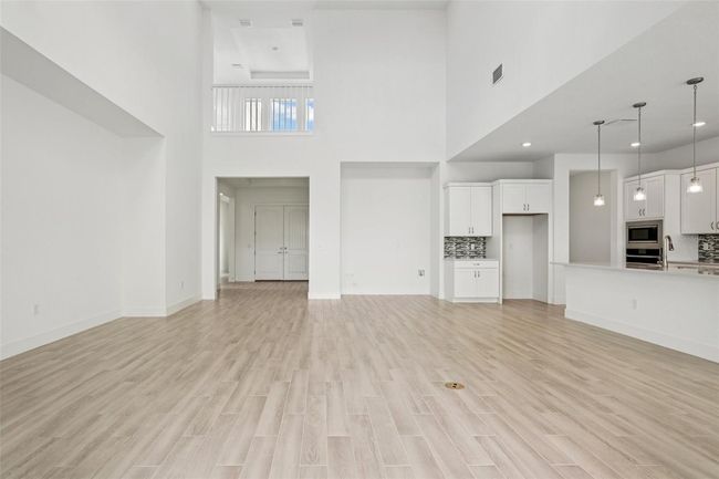 8316 Golden Beach Ct, House other with 4 bedrooms, 3 bathrooms and null parking in Parrish FL | Image 8