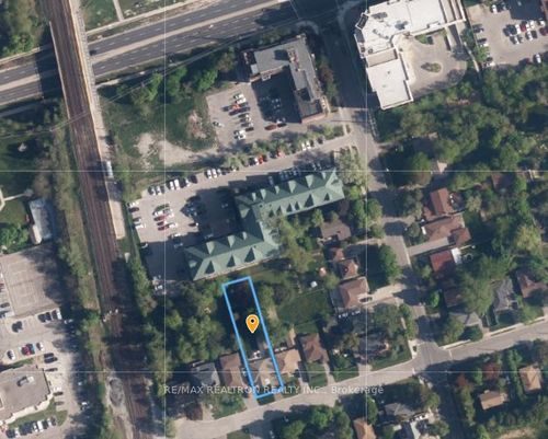 245 Elmwood Ave, Richmond Hill, ON, L4C1L3 | Card Image