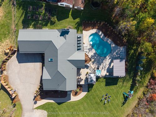 340 Roland Rd, Ridgeville, ON, L0S1M0 | Card Image