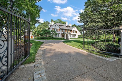 35 Linden Pl, Sewickley, PA, 15143-1328 | Card Image