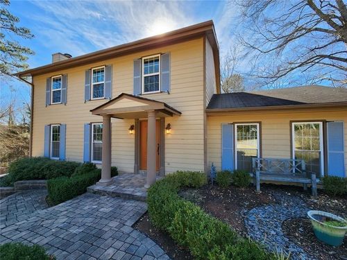 885 Melody Ln, Roswell, GA, 30075-4639 | Card Image