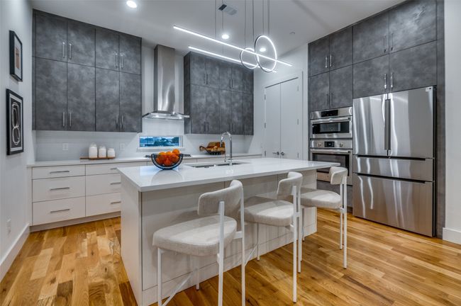 14911 Reserve Circle, Townhouse with 3 bedrooms, 4 bathrooms and null parking in Addison TX | Image 6