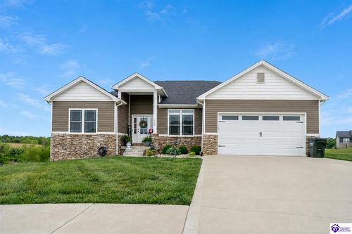 116 Sunday Silence Ct, Elizabethtown, KY, 42701-4413 | Card Image