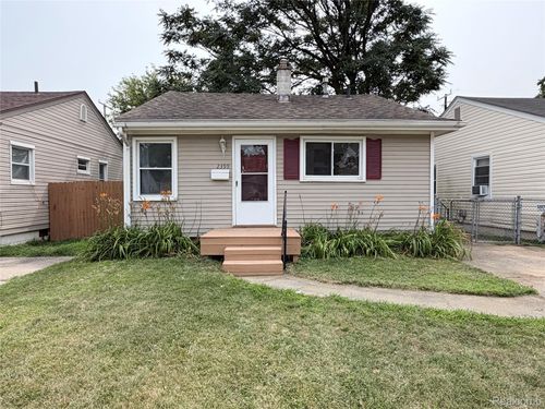 2399 Fisher St, Melvindale, MI, 48122-1907 | Card Image