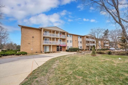 303-940 Beau Drive, Des Plaines, IL, 60016 | Card Image