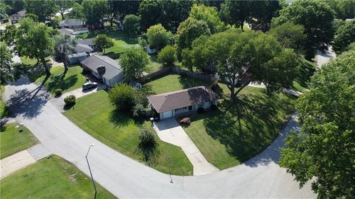 2608 Baker Rd, Independence, MO, 64057-1216 | Card Image