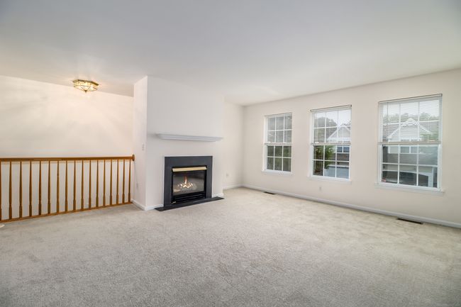 2303 - 2303 Eaton Court, Condo with 2 bedrooms, 2 bathrooms and null parking in Danbury CT | Image 4