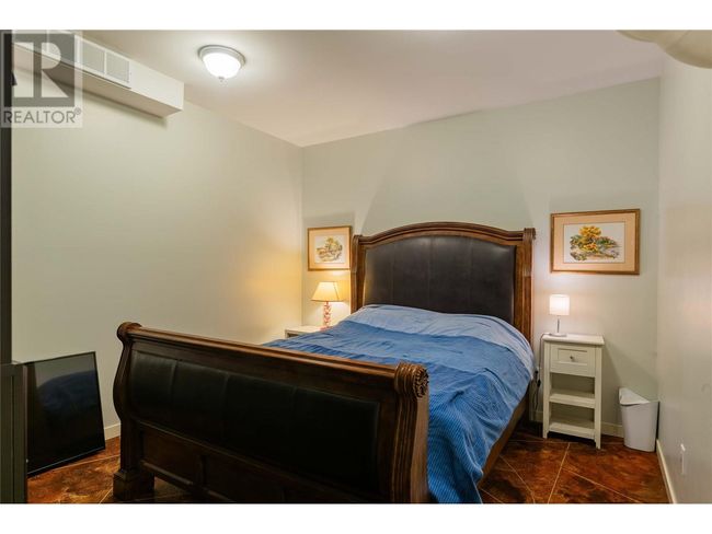250 1 St Ave, House other with 3 bedrooms, 5 bathrooms and 3 parking in Kootenay Boundary BC | Image 44