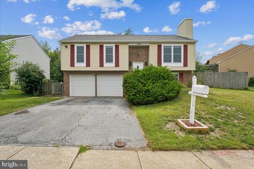 1315 Danberry Dr, FREDERICK, MD, 21703-6040 | Card Image