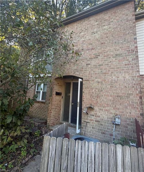 6409 Duquesne Pl, Virginia Beach, VA, 23464-4430 | Card Image