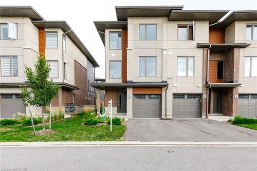 1-33 Dawson Dr, Collingwood, ON, L9Y5T1 | Card Image