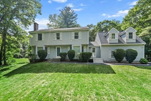 123 Summer St, Medway, MA, 02053-6128 | Card Image