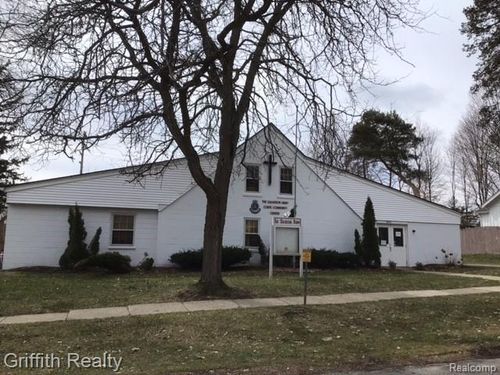 503 Lake St, Howell, MI, 48843-1621 | Card Image