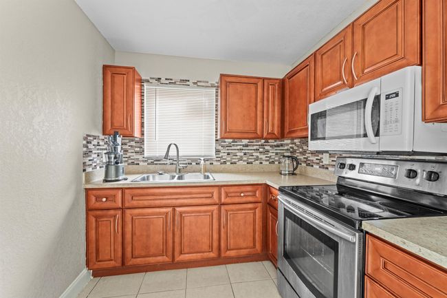 1528 Singletary Ave, House other with 4 bedrooms, 2 bathrooms and null parking in Pahokee FL | Image 8