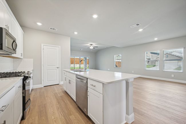 Photo is not of the actual home, but is an inspirational photo of builder’s model home and may depict options, furnishings, and/or decorator features that are not included. | Image 7