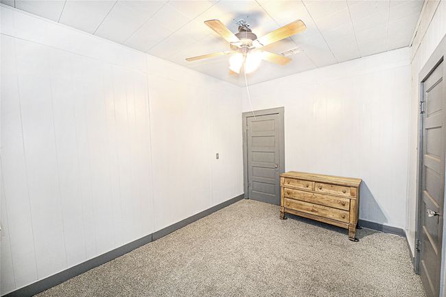 304 Rock Hill Rd, House other with 2 bedrooms, 1 bathrooms and null parking in Bowie TX | Image 20