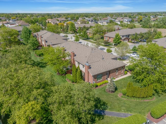 17964 Upland Dr, Townhouse with 3 bedrooms, 4 bathrooms and 2 parking in Tinley Park IL | Image 5