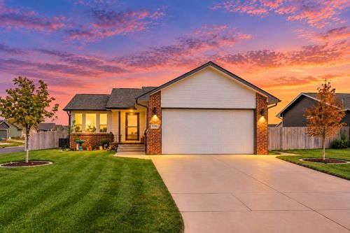 4368 N Rutgers Cir, Maize, KS, 67101-3503 | Card Image