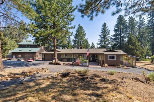 20518 Pine Vista Dr, Bend, OR, 97702-9446 | Card Image