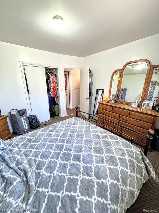 3302 Newton Rd, House other with 3 bedrooms, 2 bathrooms and null parking in Commerce Township MI | Image 16