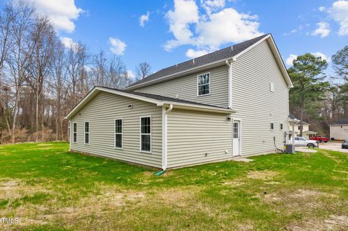 124 Laura Ln, Lillington, NC, 27546-7900 | Card Image