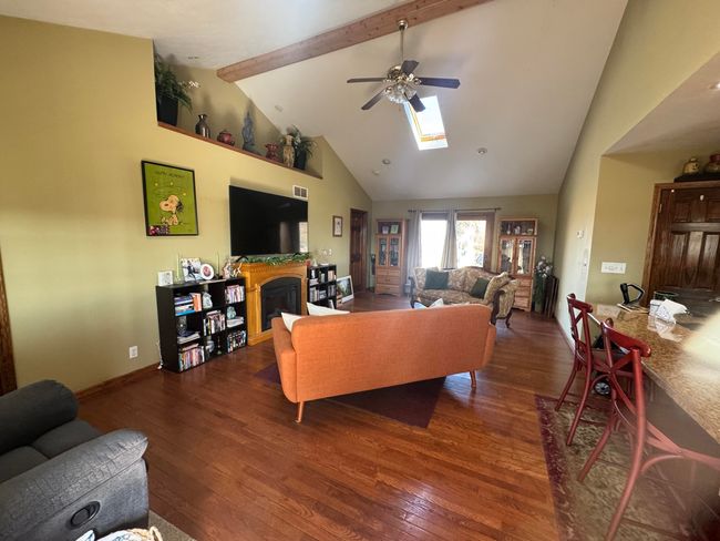 31004 Middle Crossing Rd, House other with 3 bedrooms, 2 bathrooms and null parking in Dowagiac MI | Image 7