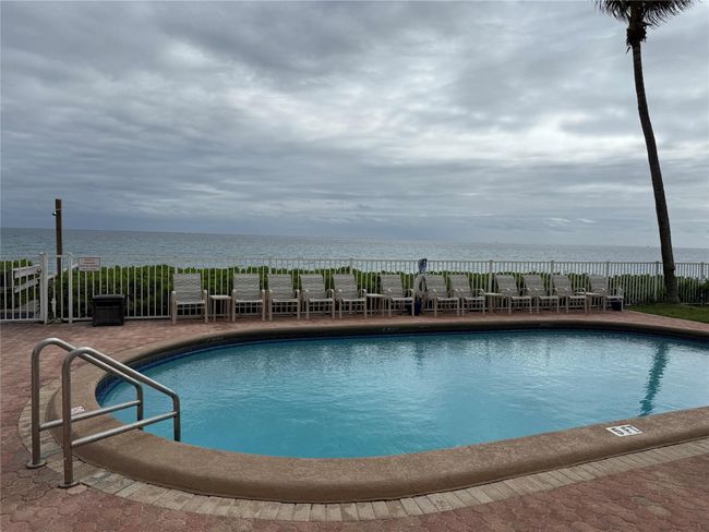 APT-305 - 1161 Hillsboro Mile, Condo with 2 bedrooms, 2 bathrooms and null parking in Hillsboro Beach FL | Image 39
