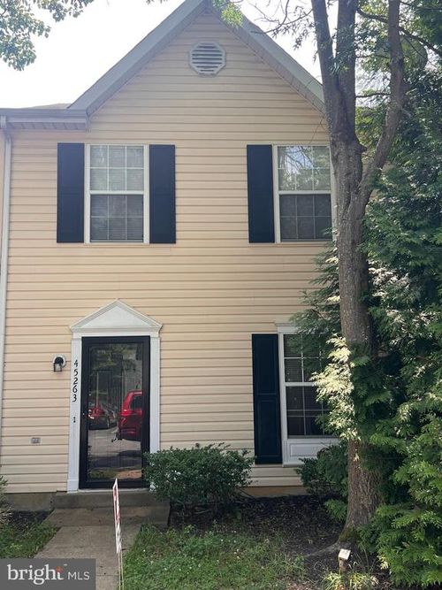 45263 Woodstown Way, CALIFORNIA, MD, 20619-3482 | Card Image