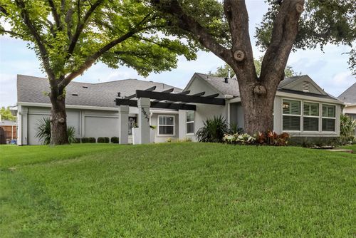 5927 Bent Creek Trl, Dallas, TX, 75252-2335 | Card Image