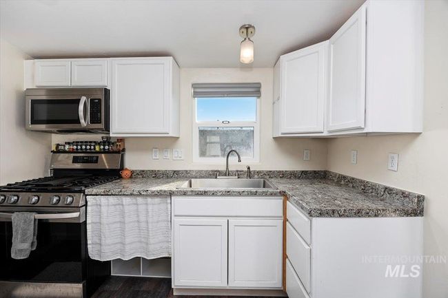 TRLR-62 - 1015 N Fir St, Home with 3 bedrooms, 2 bathrooms and null parking in Jerome ID | Image 7