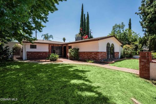 17220 Rinaldi St, Granada Hills, CA, 91344-4352 | Card Image