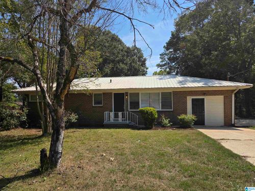 1513 29th Ave N, HUEYTOWN, AL, 35023-3665 | Card Image