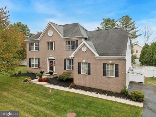 801 Welsh Rd, Schwenksville, PA, 19473-1898 | Card Image