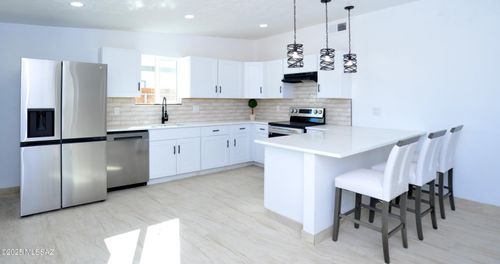 249 N Melwood Ave, Tucson, AZ, 85745-2946 | Card Image