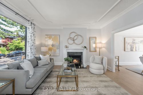 29 Grace St, Toronto, ON, M6J2S4 | Card Image