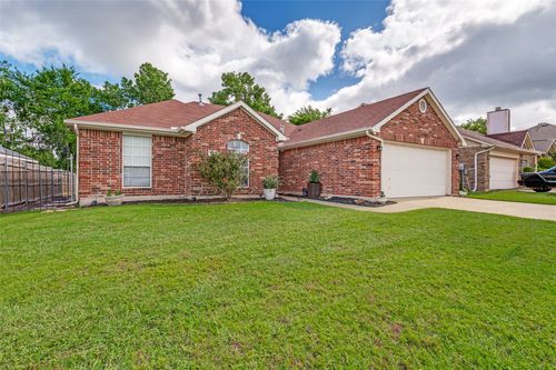 1118 Germany Dr, Cedar Hill, TX, 75104-2368 | Card Image