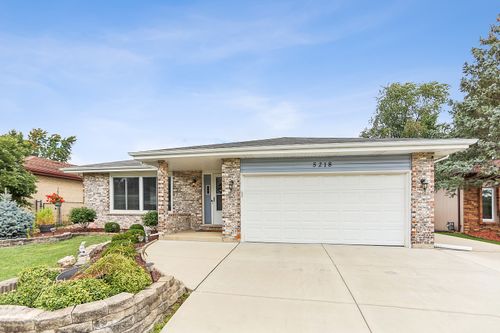 5218 Laramie Ct, Oak Forest, IL, 60452-2255 | Card Image