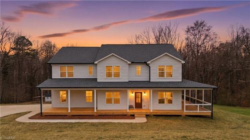 1140 Shelton Rd, Yadkinville, NC, 27055-8118 | Card Image