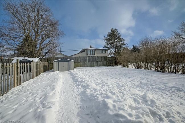 1264 King St N, House other with 5 bedrooms, 2 bathrooms and 5 parking in Saint Jacobs ON | Image 38