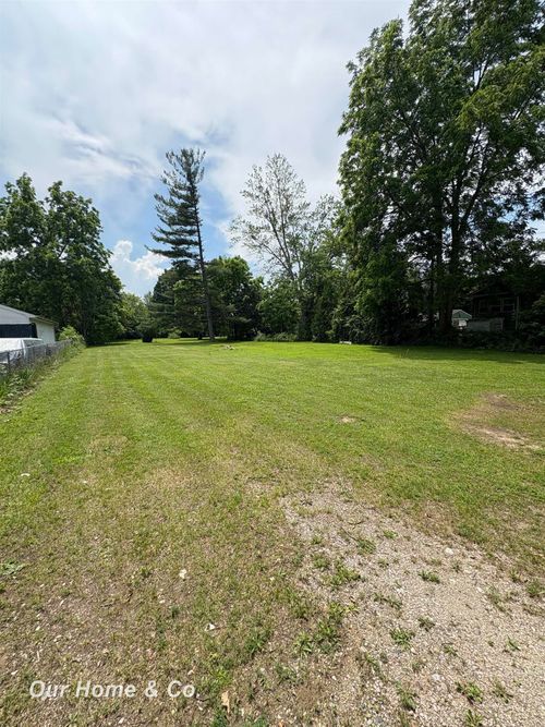 1501 W Mount Morris Rd, Mount Morris, MI, 48458-1817 | Card Image