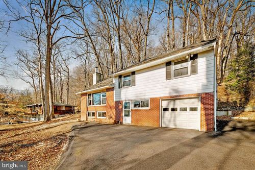 156 Gypsy Ln, KING OF PRUSSIA, PA, 19406-3721 | Card Image