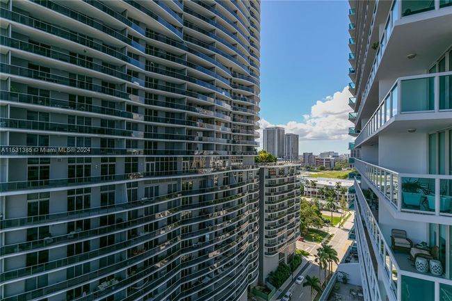 APT-1601 - 1800 N Bayshore Dr, Condo with 3 bedrooms, 3 bathrooms and null parking in Miami FL | Image 42
